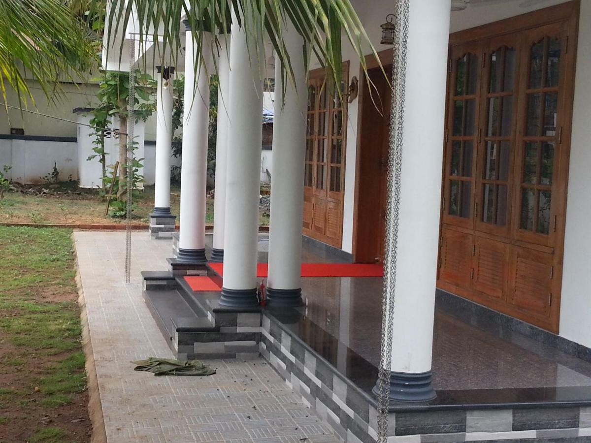 Belhaven Home Stay Thiruvananthapuram Екстериор снимка